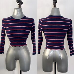 3/$15 Striped Navy red ribbed scalloped hem casual cropped 3/4 sleeve top sz med